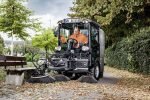 Komunalni stroj za pometanje Karcher MC 130 Plus - slika 3