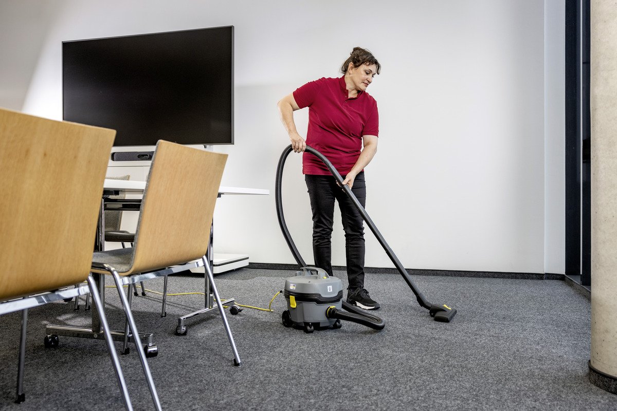 d1 (44) Sesalnik Karcher T 7/1 Classic Adv - slika 7