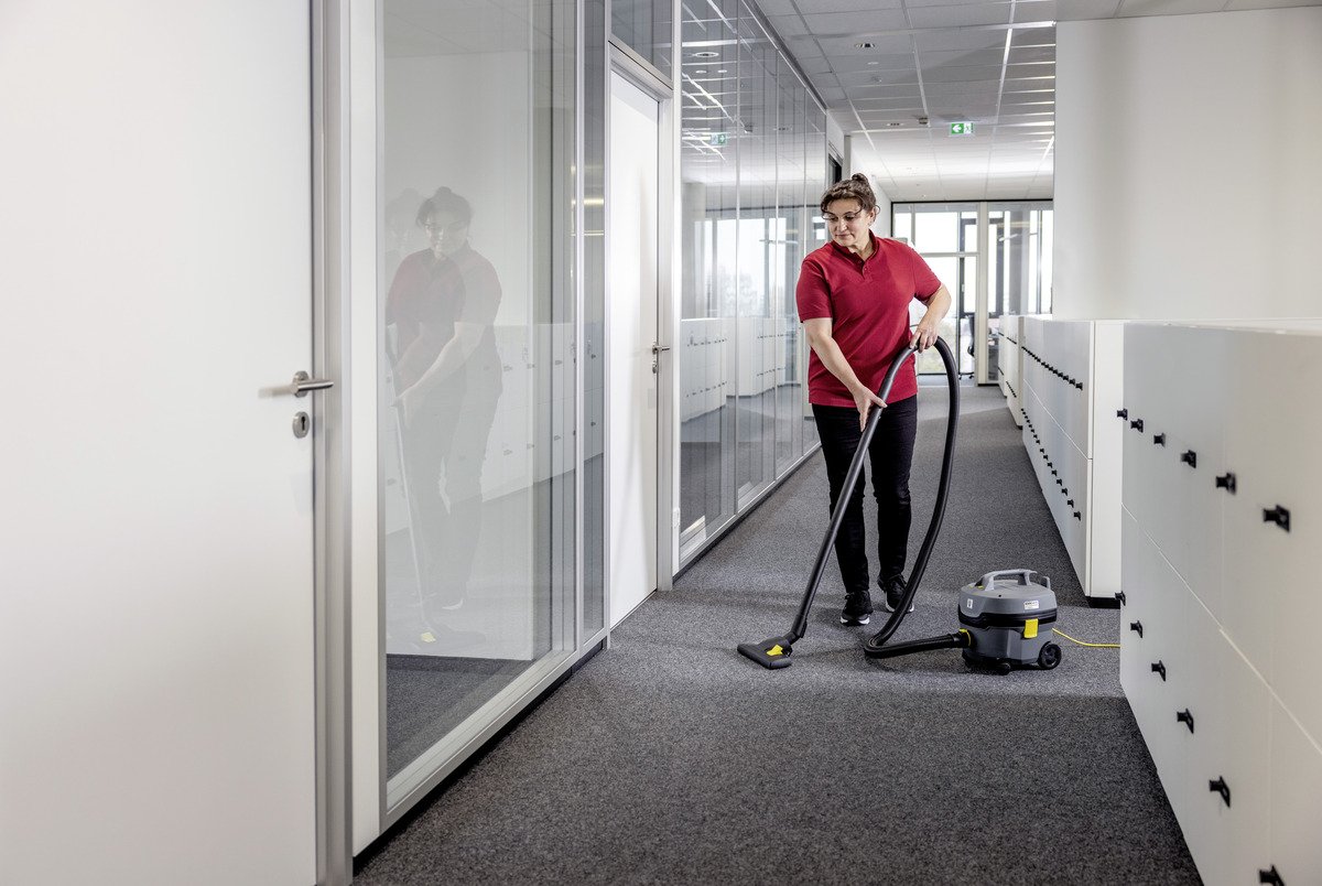 d1 (46) Sesalnik Karcher T 7/1 Classic Adv - slika 5