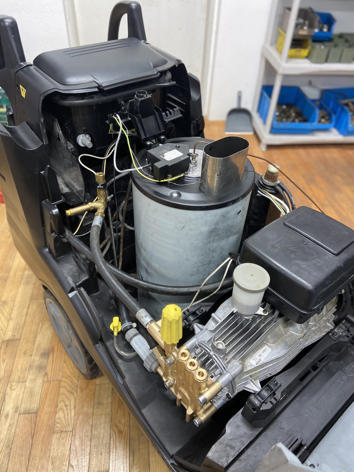 Visokotlačni čistilnik KARCHER HDS 11/18 4-S - slika 4