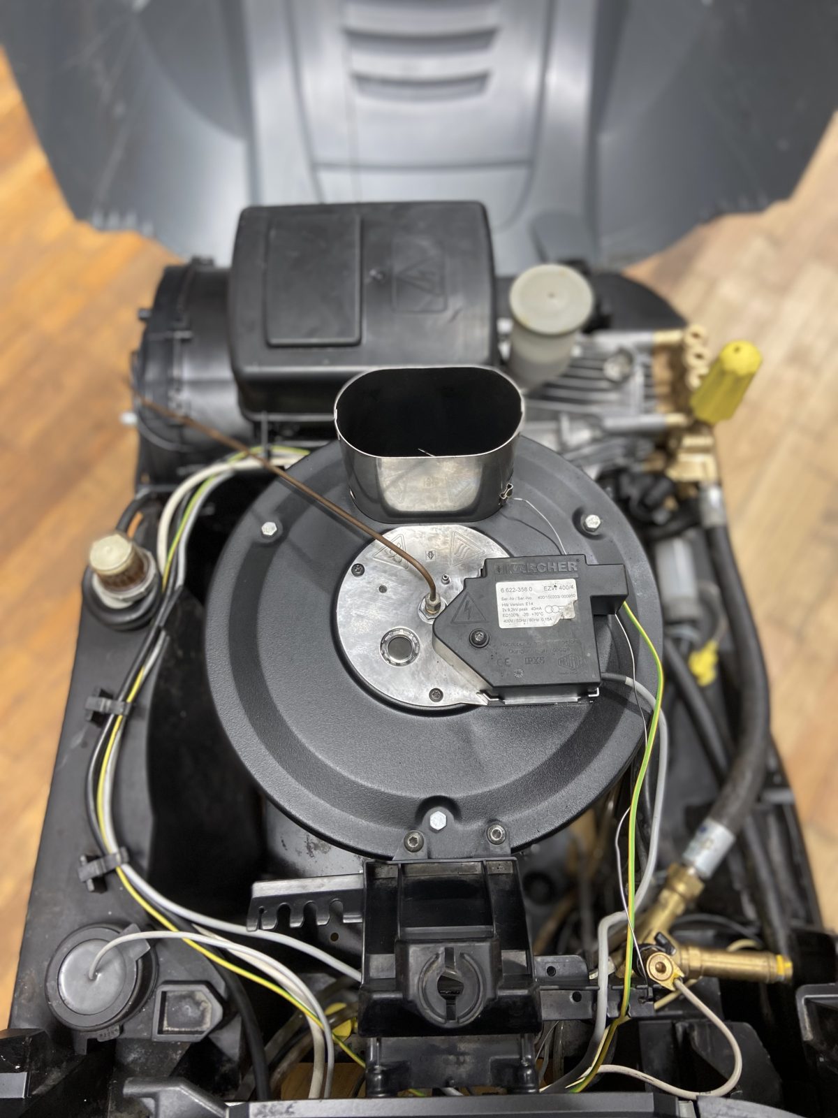 Visokotlačni čistilnik KARCHER HDS 11/18 4-S - slika 5