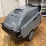 Visokotlačni čistilnik KARCHER HDS 895