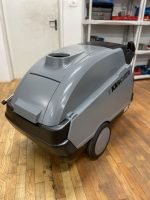 Visokotlačni čistilnik KARCHER HDS 895